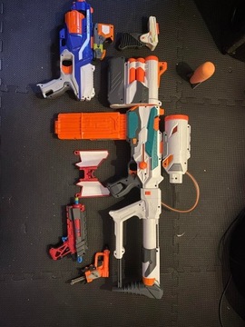 zestaw nerf 2 karabiny + wyrzutnia i 2 pistolety