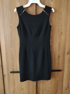 Czarna dopasowana sukienka rozmiar S/M