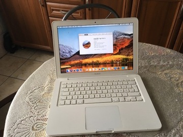 MacBook biały unibody laptop apple mac  A1342