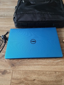 Laptop Dell 5558, niebieski, stan bdb