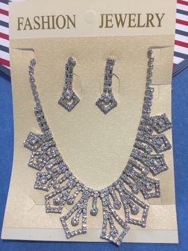 Komplet biżuterii ślubnej w srebrnym kolorze