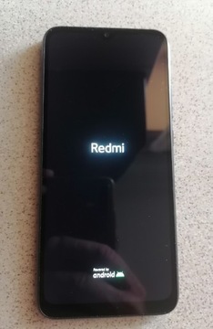 B. Ładny Smartfon Xiaomi Redmi 9A 32gb 2gb RAM 