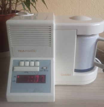 ekspres do herbaty teasmade budzik Goblin Teamatic