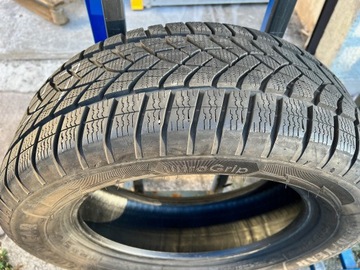 Opony zimowe GoodYear 245/55R17 4 szt.