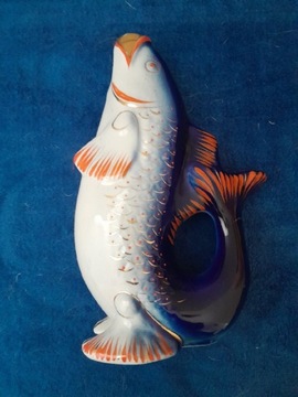 Połonne karafka ryba