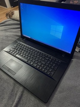 Sprzedam Laptopa Lenovo 17”