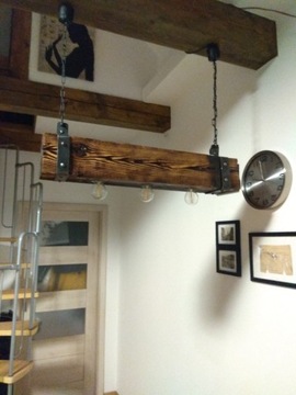 Duża lampa drewno na łańcuchach industrialna loft