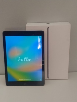 iPad 6 gen. 2018, 32GB, Wi-Fi, Gwiezdna szarość