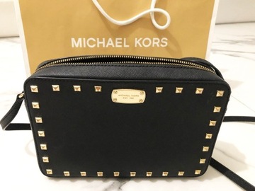 Mała czarna torebka z dżetami Michael Kors