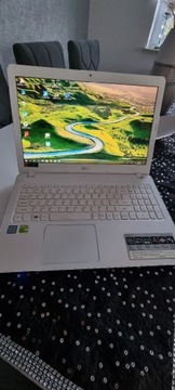 Laptop Acer F5-573G-51NX