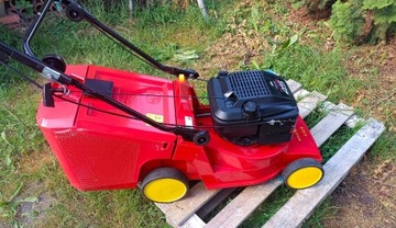 Kosiarka spalinowa z Koszem Wolf Garten bez napędu Briggs&Stratton 4.5 KM