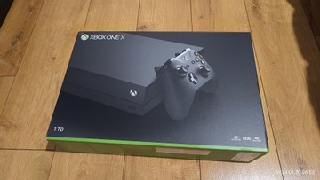 XBox One X 1TB, 1 kontroler, używany