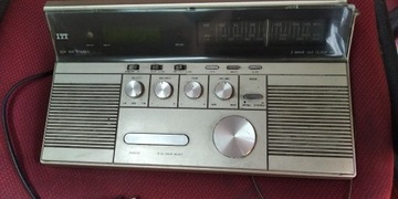 Radio budzik firmy ITT SCR 200  Stereo.
