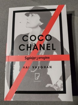 Coco Chanel Sypiając z wrogiem.