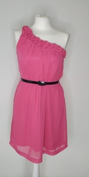 Różowa zwiewna asymetryczna sukienka z paskiem