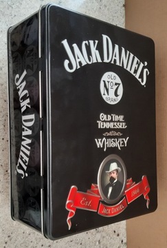 stare metalowe pudełko po Jack Daniel's Whiskey 