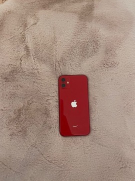 iPhone 11 czerwony red product