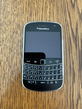 BlackBerry 9900 Bold z oryginalnym etui