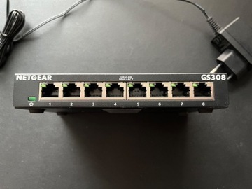 Switch Netgear GS308v3 Gigabit 10/100/1000 PoE