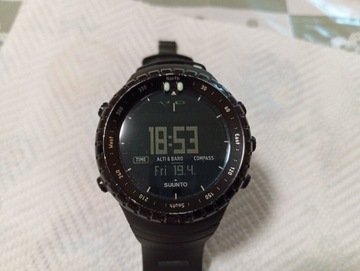 Suunto core zegarek kompas.