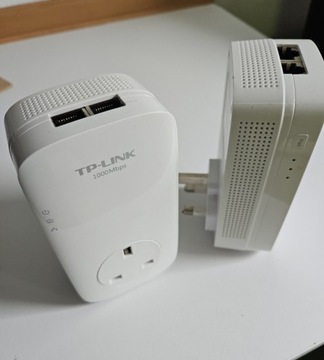 TP-LINK TL-PA7020P 