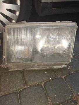 Reflektor lampa mercedes 124