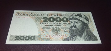 Banknot PRL 2000 zł seria AA UNC 