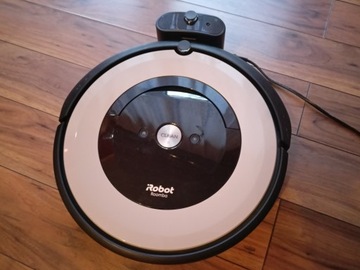 Robot Odkurzający IROBOT ROOMBA E5152 