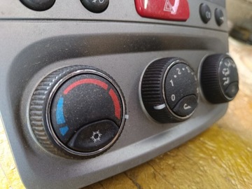 Panel klimatyzacji Alfa 147