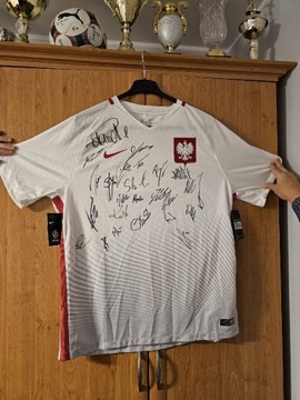 Koszulka Reprezentacji Polski z autografami kadry