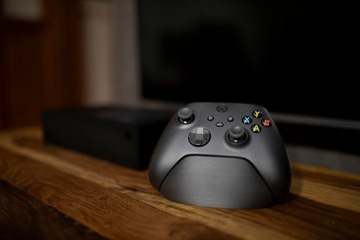 Elegancka Podstawka Stojak na Pada Xboxa