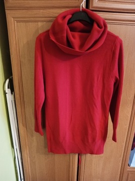Czerwony sweterek 