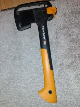 Siekiera Fiskars x7