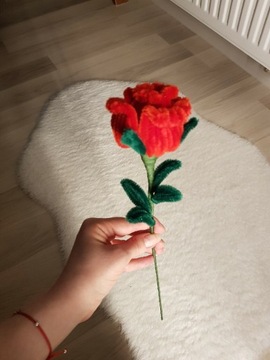 Róża czerwona ręcznie robiona