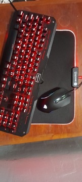 Klawiatura mechaniczna + Mysz RGB + Podkładka RGB