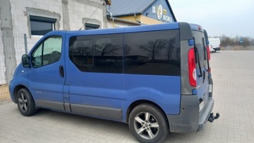 Renault Trafic 9 osobowy