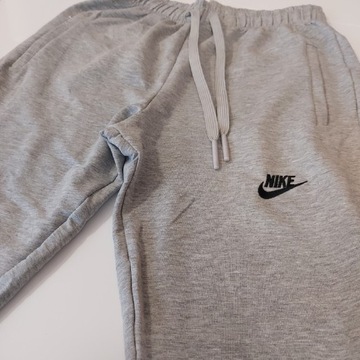 Spodnie dresowe męskie Nike M szare 