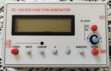 Generator funkcji sygnałów przebiegów FG-100 DDS