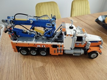 Lego technic 42128