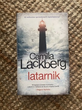 Latarnik, Camilla Lackberg