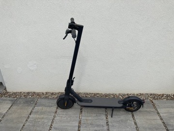 Hulajnoga Xiaomi Mi Electric Scooter Essential