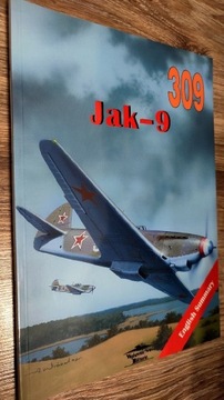 KAGERO monografie Jak-9 Militaria 309