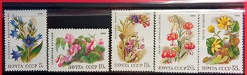 Znaczki** ZSRR 1988r Mi5847-51 kwiaty