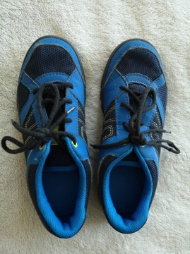 Niebieskie buty sportowe Decathlon Quechua 34