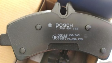Bosch 0 986 494 122 Zestaw klocków hamulcowych,tył