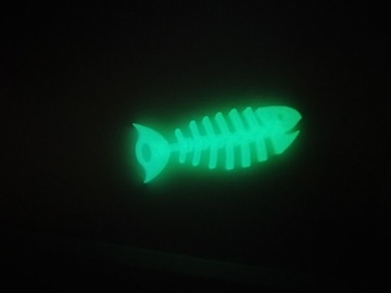 Ryba brelok świecący w ciemności