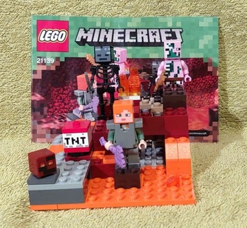 Lego Minecraft 21139 Walka w Netherze Nether Fight