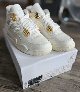 Air Jordan 4 Retro „White & Gold” - r. 42