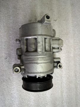 Sprężarka Kompresor klimatyzacji Audi VW Skoda Seat 8FK351110-881 18r