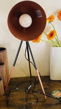 Lampa stołowa  nowoczesna 